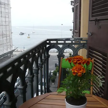 Latomare Bed & Breakfast